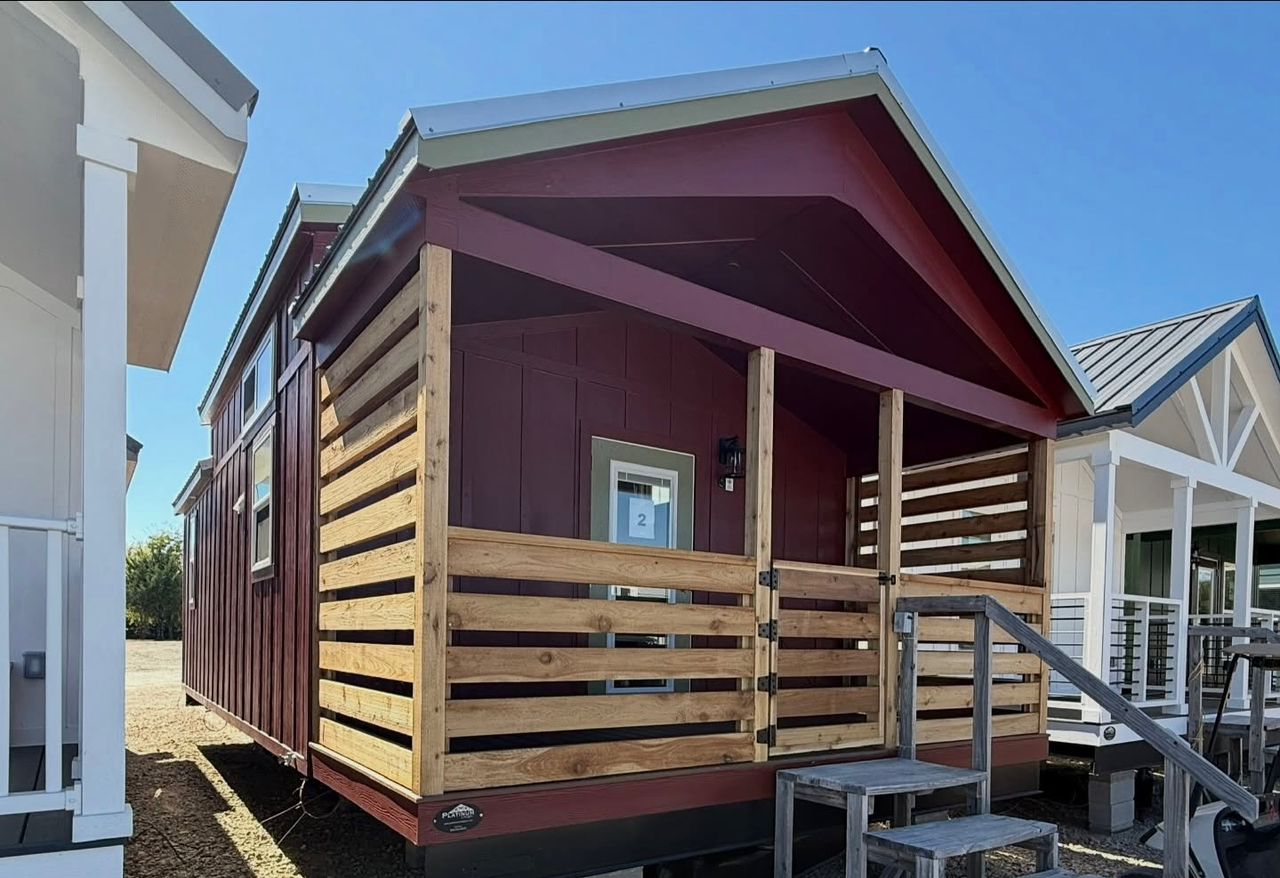 2023 Platinum “Cardinal” 1 bed/1 bath 399 sq foot RV park model