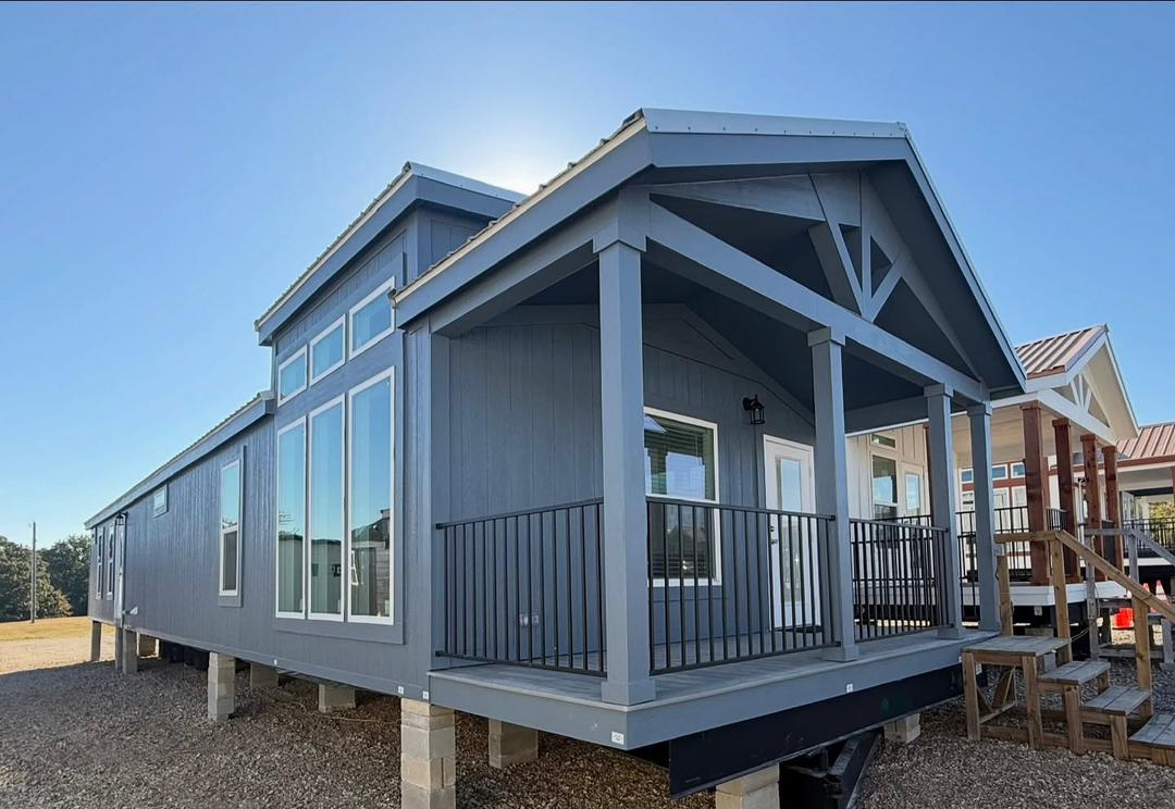 NEW FLOORPLAN ! THE HULK Park Homes - Image 2
